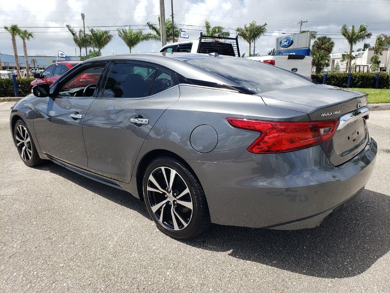 Pre-Owned 2017 NISSAN MAXIMA SV 3.5L WITH LEATHER AND NAVIGATION Front ...